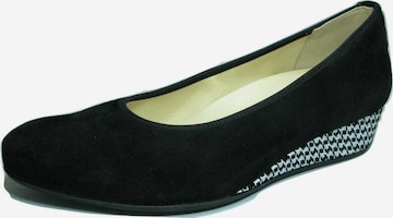 HASSIA Classic Flats in Black: front