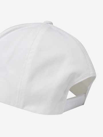 Flexfit Cap in White