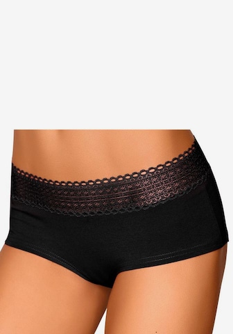 s.Oliver Boyshorts in Black: front