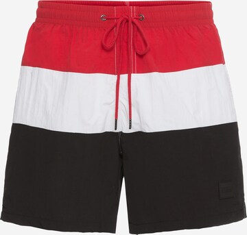 Shorts de bain Urban Classics en rouge : devant