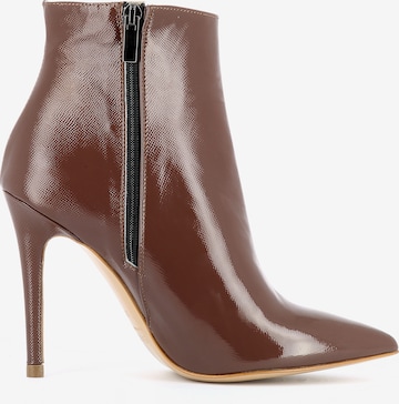 EVITA Ankle Boots in Brown