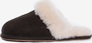 GIESSWEIN Slippers in Brown: front