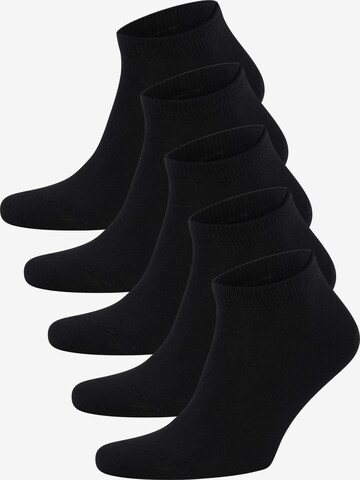 Resteröds Socks in Black: front