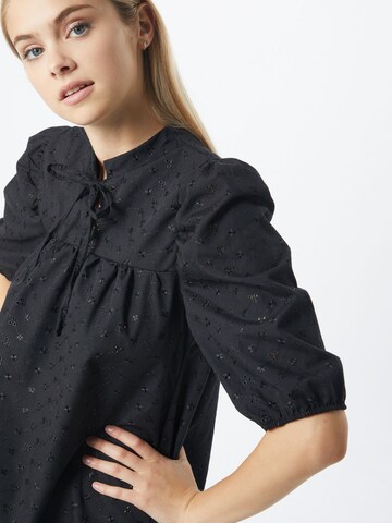 Robe-chemise SISTERS POINT en noir