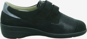 SOLIDUS Lace-Up Shoes in Black