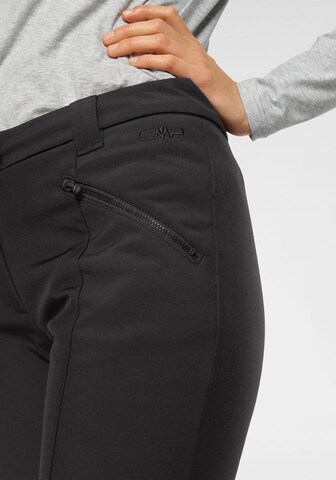 Coupe slim Pantalon outdoor CMP en noir