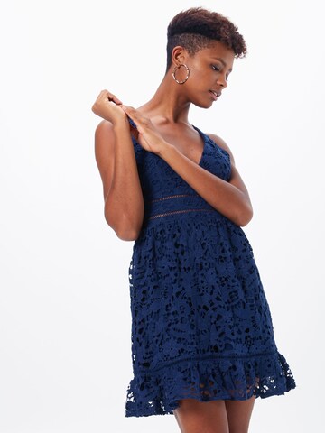 Love Triangle Cocktail dress 'Snow Storm' in Blue: front