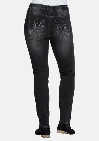 SHEEGO - Slimfit Jeggings en negro