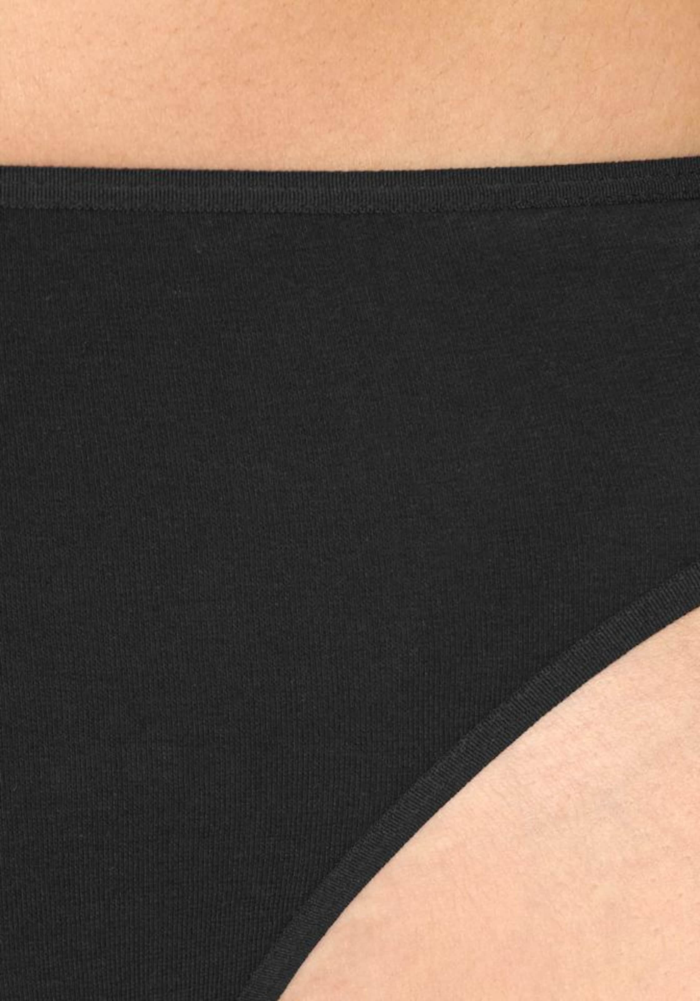 Slip de la PETITE FLEUR pe negru