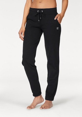 H.I.S Tapered Pants in Black: front