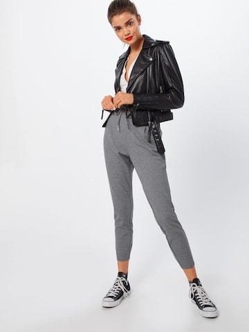 VERO MODA Tapered Pleat-Front Pants 'Eva' in Grey