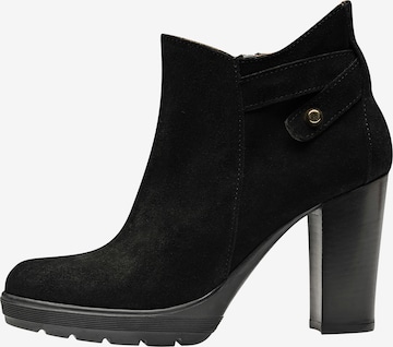 EVITA Booties in Black