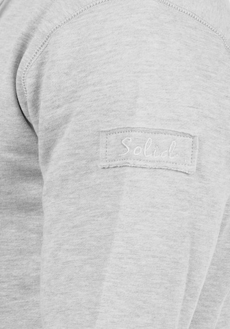 !Solid - Sweatshirt 'Trip' em cinzento