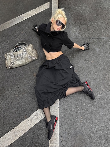 Black Shox Z Look by Nike