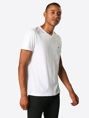 LACOSTE T-shirt i vit: framsida