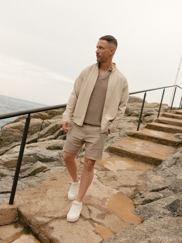 Brown Tapered Shorts Look