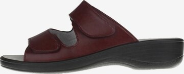 Natural Feet Mules 'Leonie' in Red: front