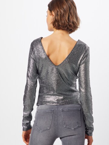 ONLY Shirt in Zilver: terug