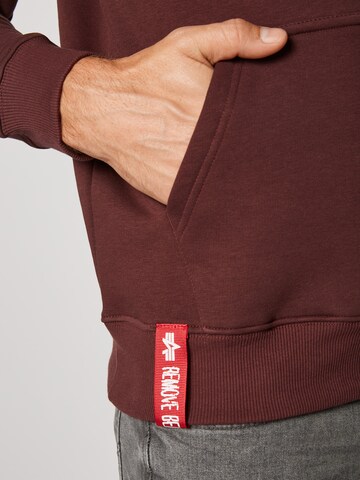 ALPHA INDUSTRIES Sweatshirt in Rood