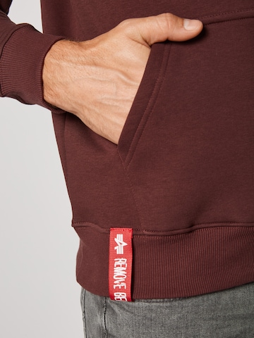 ALPHA INDUSTRIES Sweatshirt in Rot