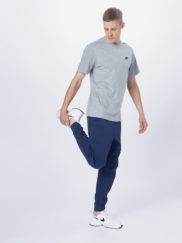 Nike Sportswear Regular fit Majica 'Club' | siva barva