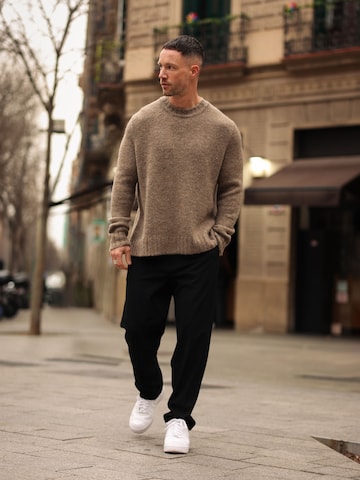 Mottled Brown Knit Sweater Look by DAN FOX APPAREL