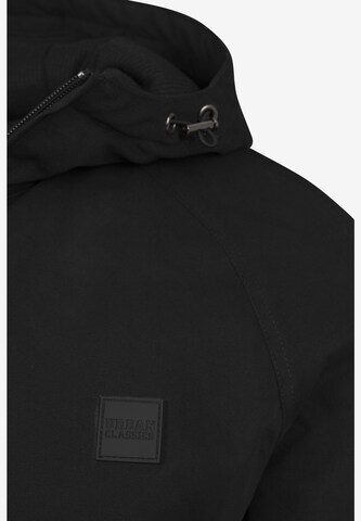 Urban Classics Jacke in Schwarz