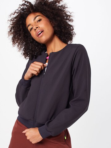 Nike Sportswear Between-season jacket in Black: front