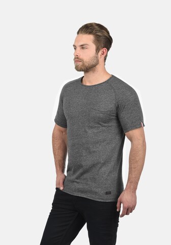 Produkt Shirt 'Xora' in Grey: front