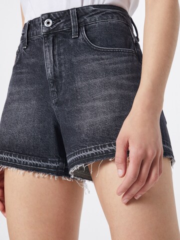 G-Star RAW Szabványos Farmer '3301 Boyfriend' - fekete