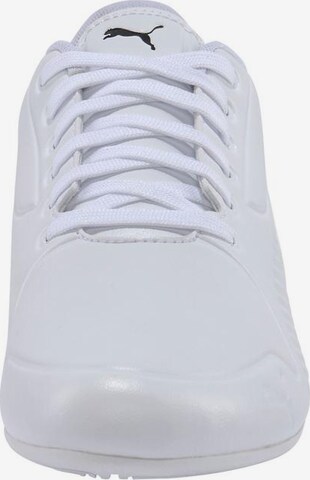 Baskets basses PUMA en blanc