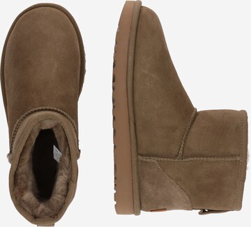 Boots da neve 'Classic Mini II' di UGG in marrone: lato