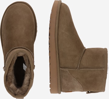 UGG Śniegowce 'Classic Mini II' w kolorze brązowy: bok