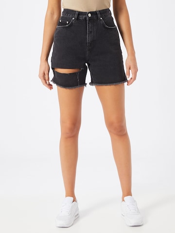 NU-IN Regular Shorts in Schwarz: predná strana