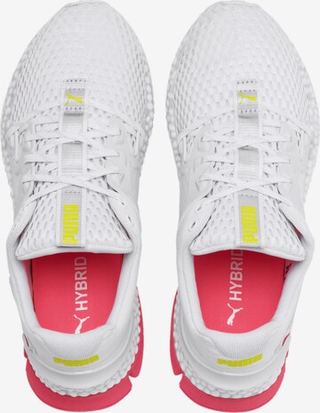 Chaussure de course 'Sky' PUMA en blanc