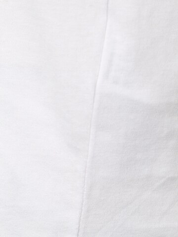 T-shirt Urban Classics en blanc