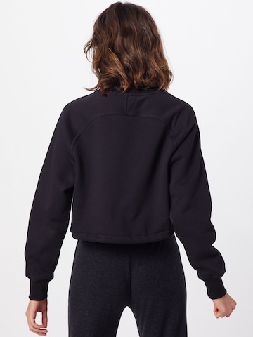 Sweat-shirt Urban Classics en noir : derrière