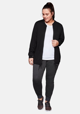 SHEEGO Sweatjacke in Schwarz