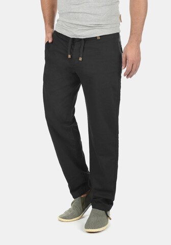 INDICODE JEANS Regular Leinenhose 'Ives' in Schwarz: predná strana