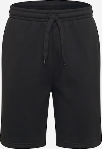 Pantaloni de la LACOSTE pe negru: față