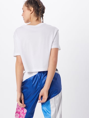 Nike Sportswear Tričko – bílá: zadní strana