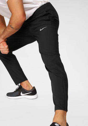 juoda NIKE Standartinis Sportinės kelnės 'RUN STRIPE'