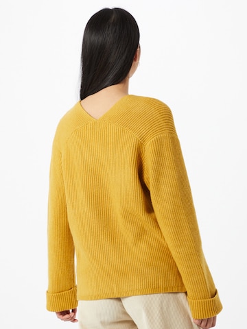 ABOUT YOU Sweater 'Tamara' in Yellow