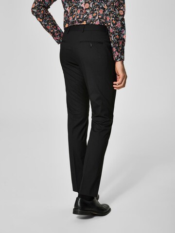 Coupe slim Pantalon à plis SELECTED en noir