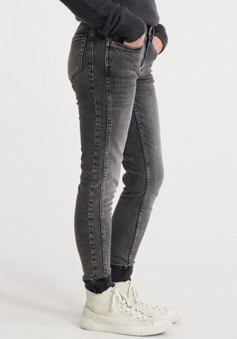 Superdry Skinny Jeans in Schwarz