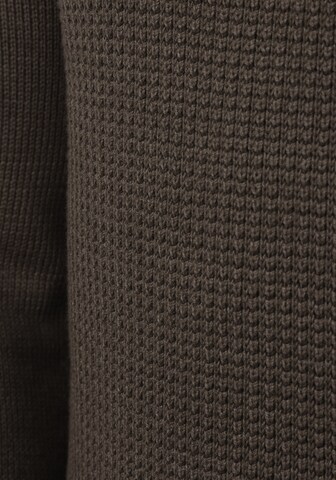 !Solid Sweater in Brown