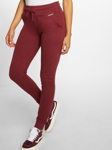 Just Rhyse - Tapered Calças 'Poppy' em vermelho: frente