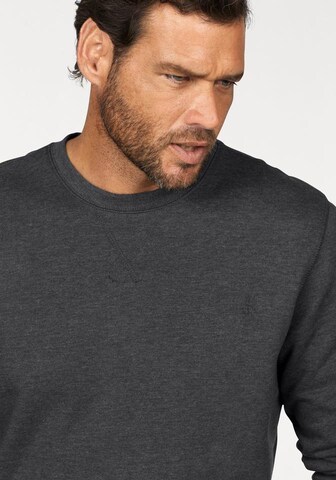 Man's World Sweatshirt in Grau
