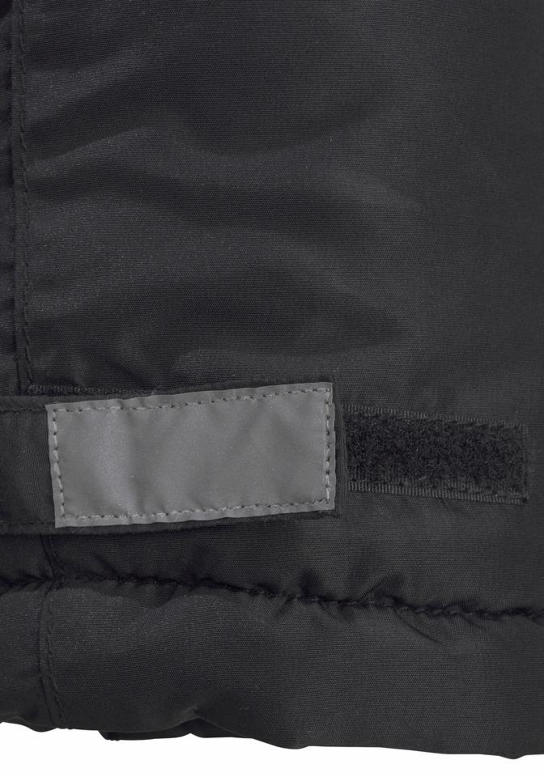 CHIEMSEE Performance Jacket in Black