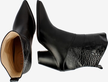 EVITA Ankle Boots in Black